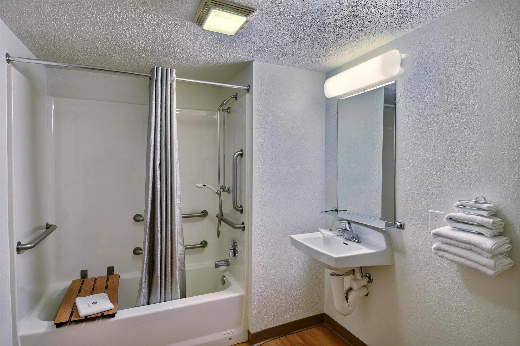 Motel 6-Tewksbury, Ma - Boston Екстериор снимка