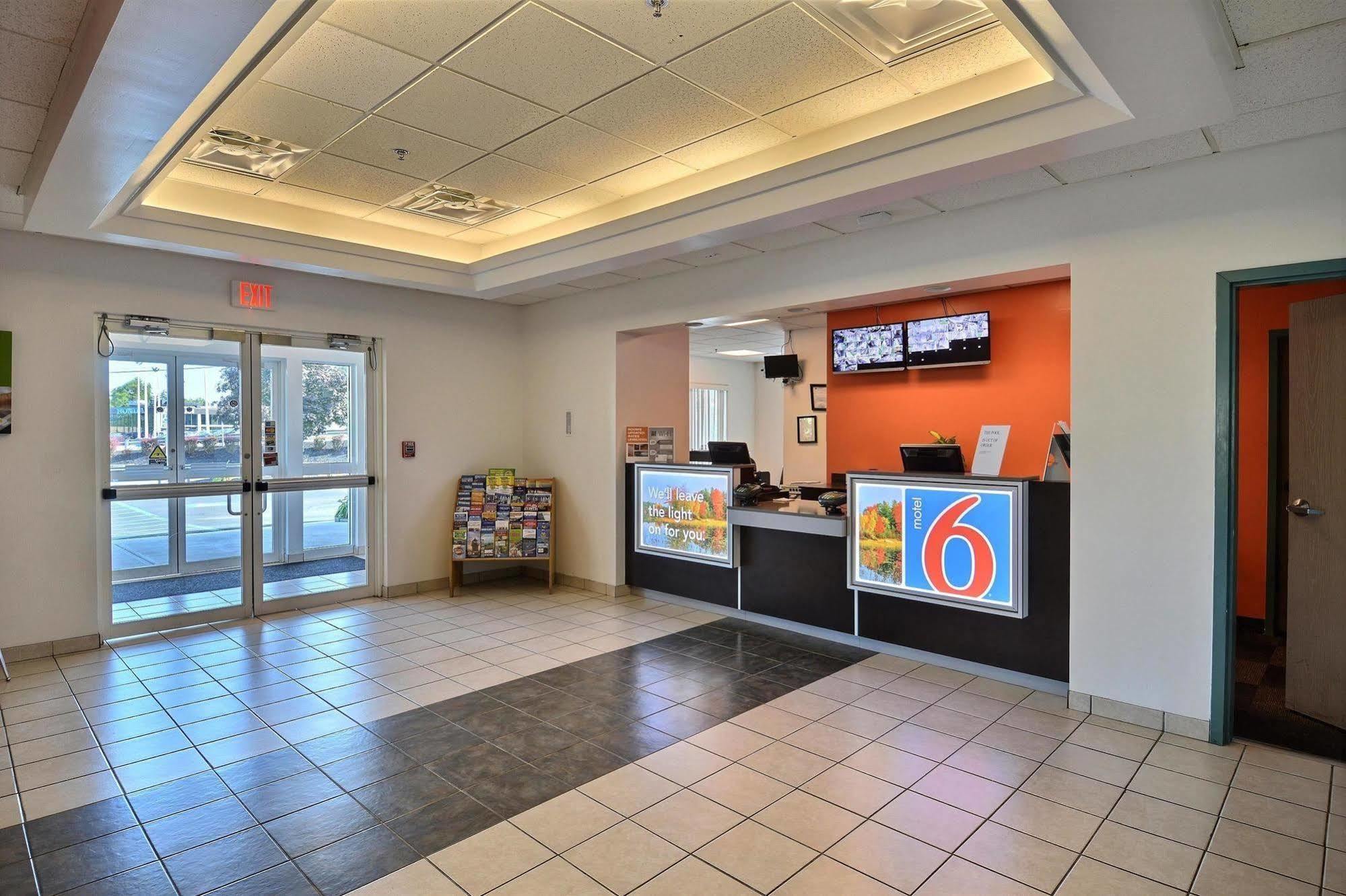 Motel 6-Tewksbury, Ma - Boston Екстериор снимка