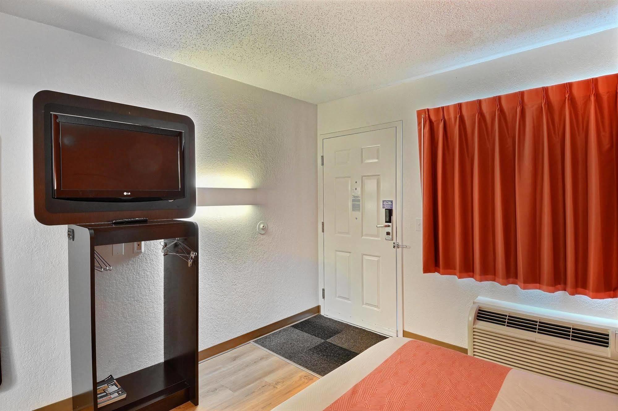 Motel 6-Tewksbury, Ma - Boston Екстериор снимка