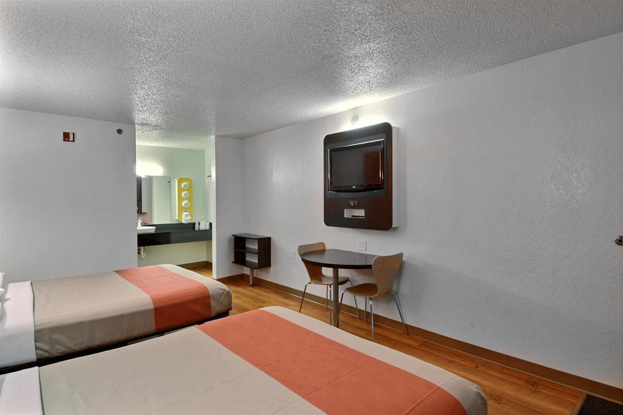 Motel 6-Tewksbury, Ma - Boston Екстериор снимка