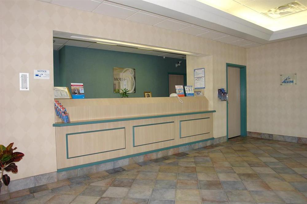 Motel 6-Tewksbury, Ma - Boston Интериор снимка